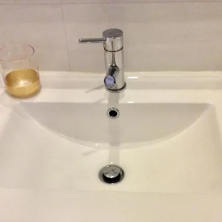 Whome Modern 1-bed With Ac & Private Terrace